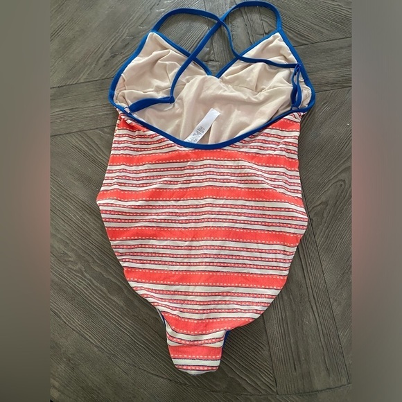 Joe  fresh size med - Picture 3 of 4